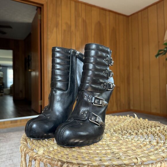 Alexander McQueen Latch Ski Boots MSRP $1350 Black Leather Pumps EU 40 US 10 - Picture 4 of 16